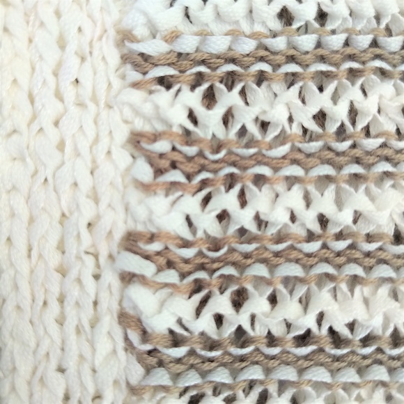 Threads Saks Fifth Avenue Vest Like New M - Picture 5 of 6